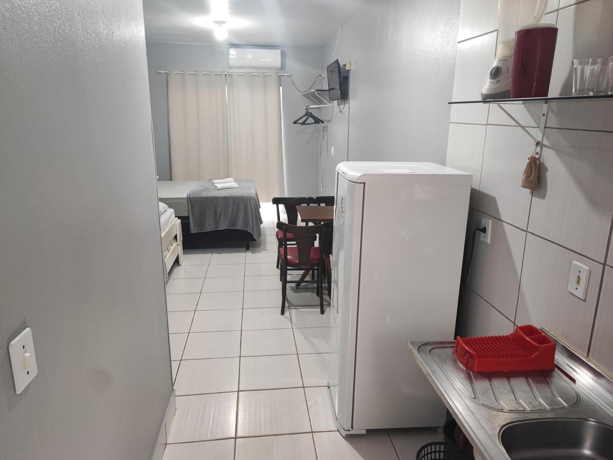 Estudios Individual Na Meia Praia Ar, Wifi, Vaga, Cozinha, Tv Smart - 6 X No Cartao Sem Juros Itapema Exterior photo